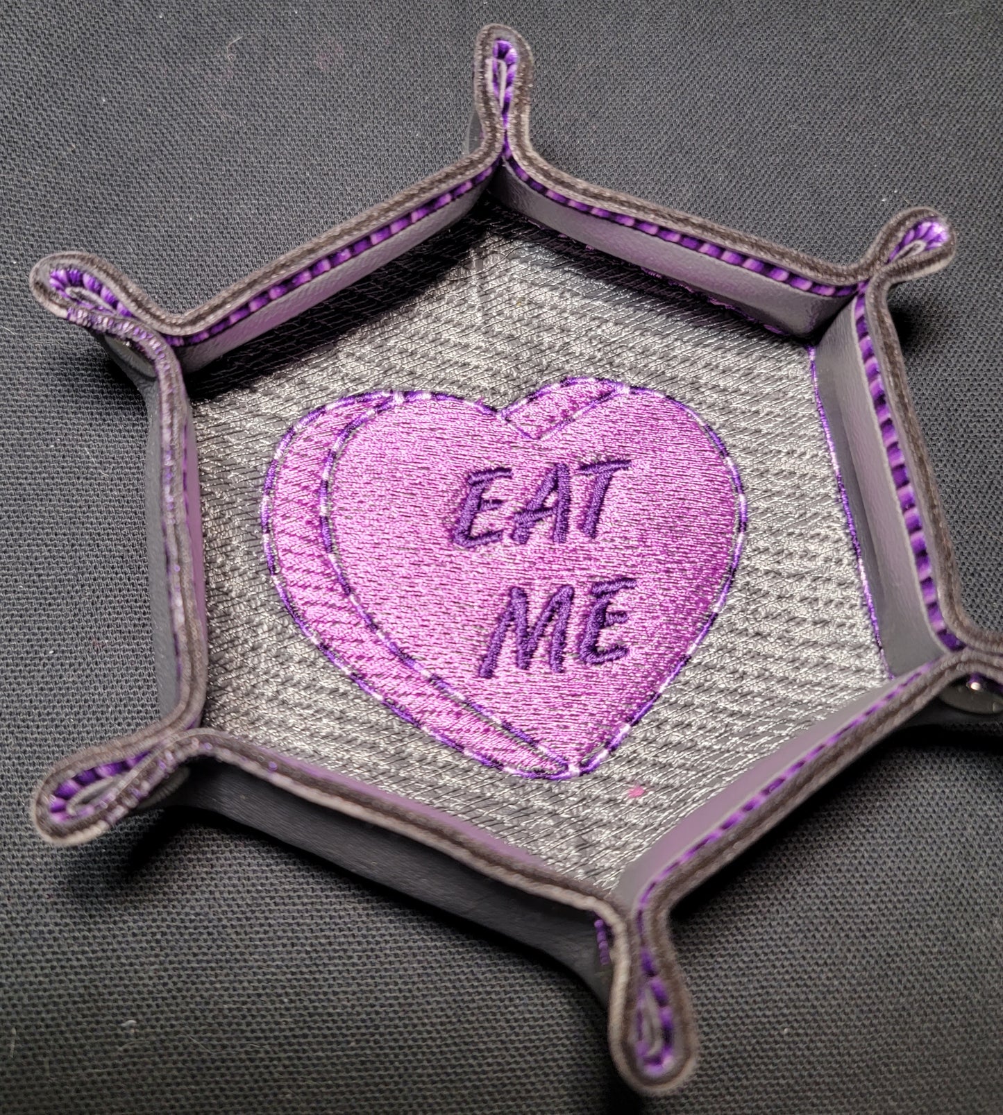 Eat Me Candy Heart Trinket/Dice Dish